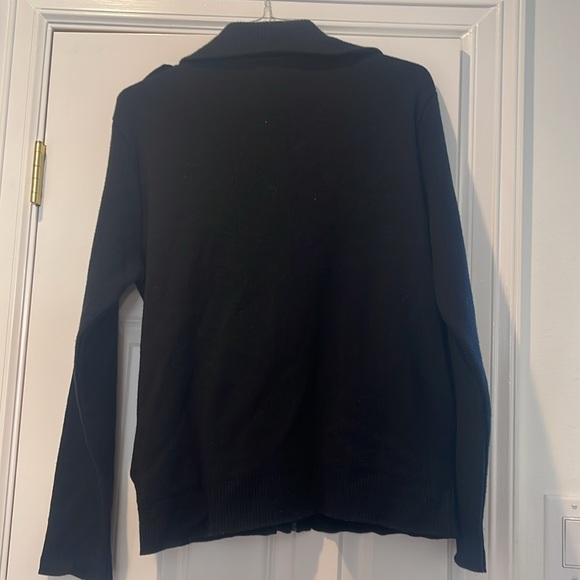 Zara men black color, large size, front pockets and ziper stylish cardigan - Picture 5 of 8